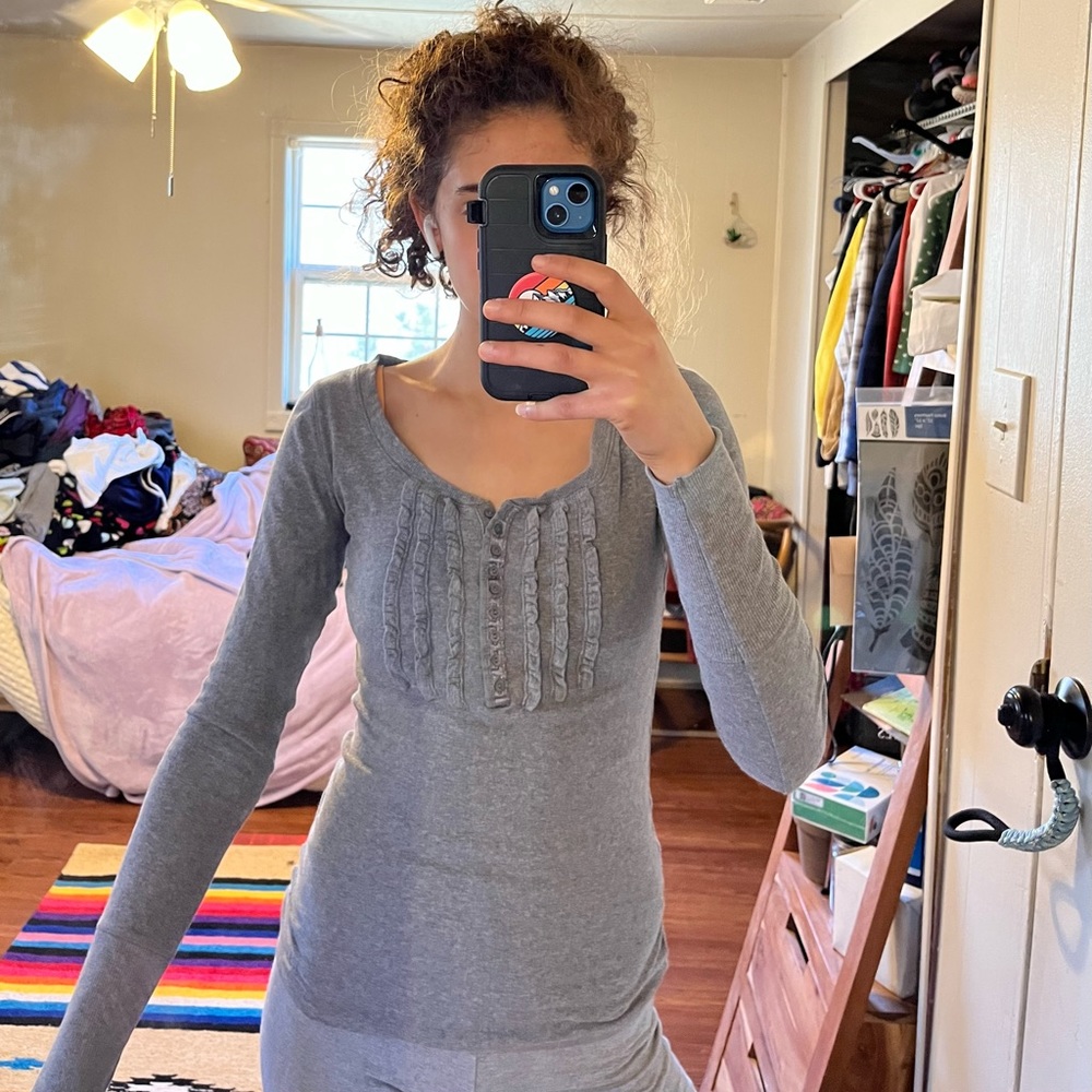 Gray Aeropostale Shirt